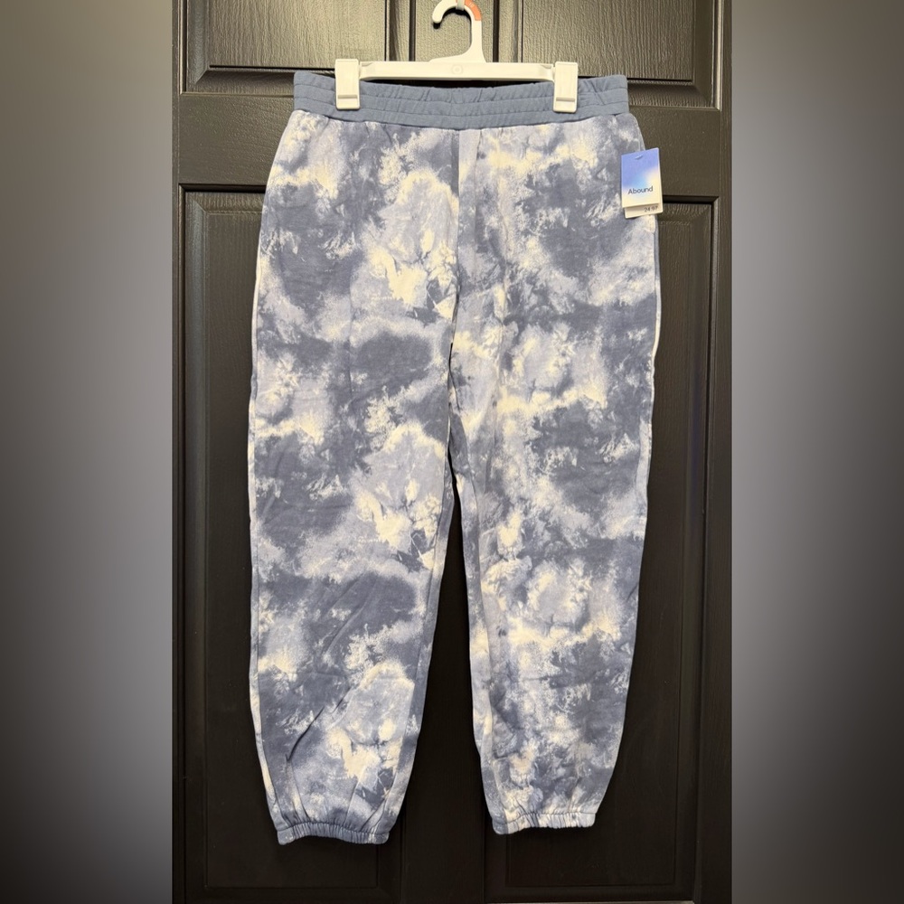 Abound men’s Joggers size Large
New with tags